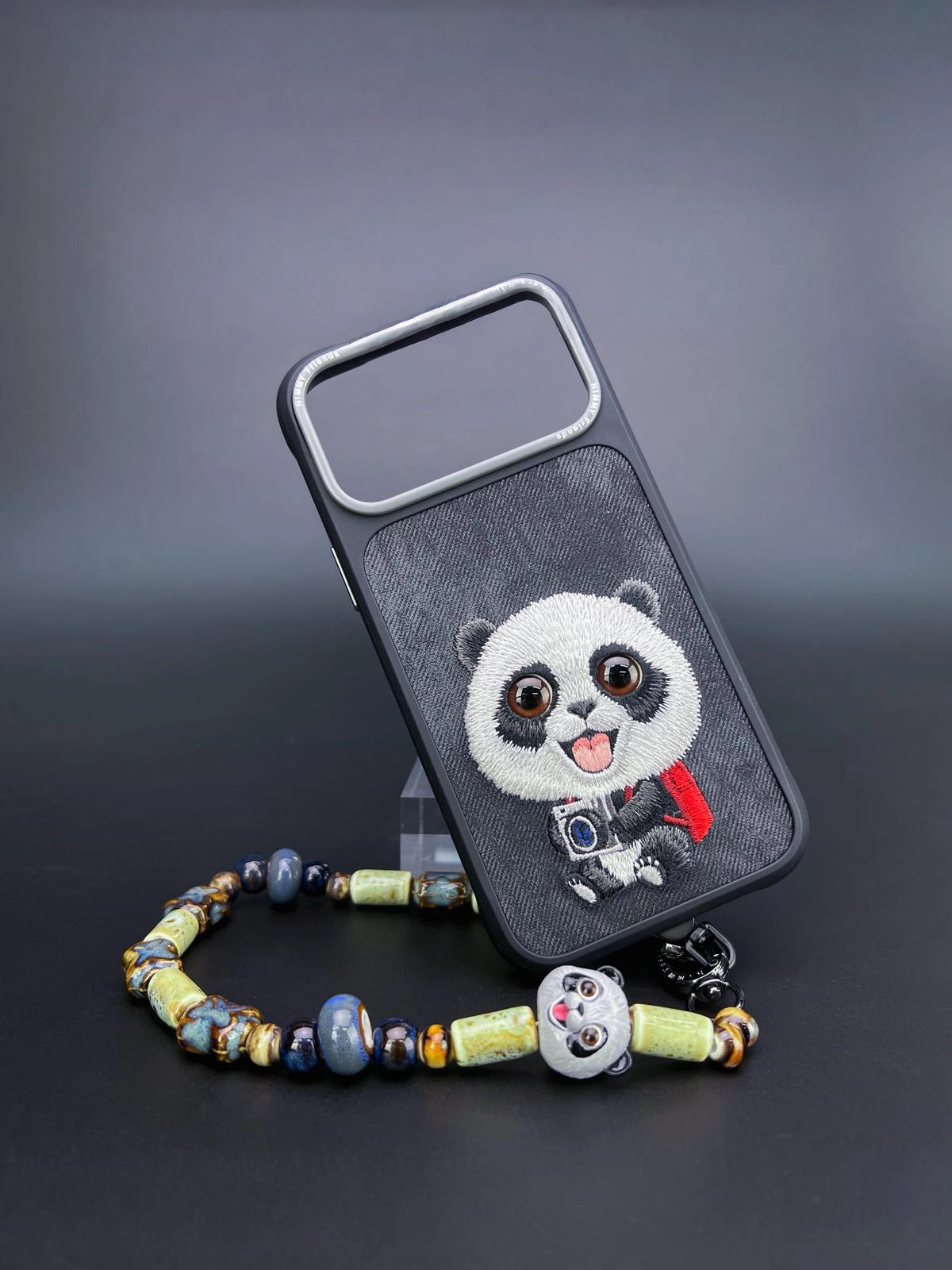 Panda Big Eyes Serisi Kılıf - iPhone 17 Pro