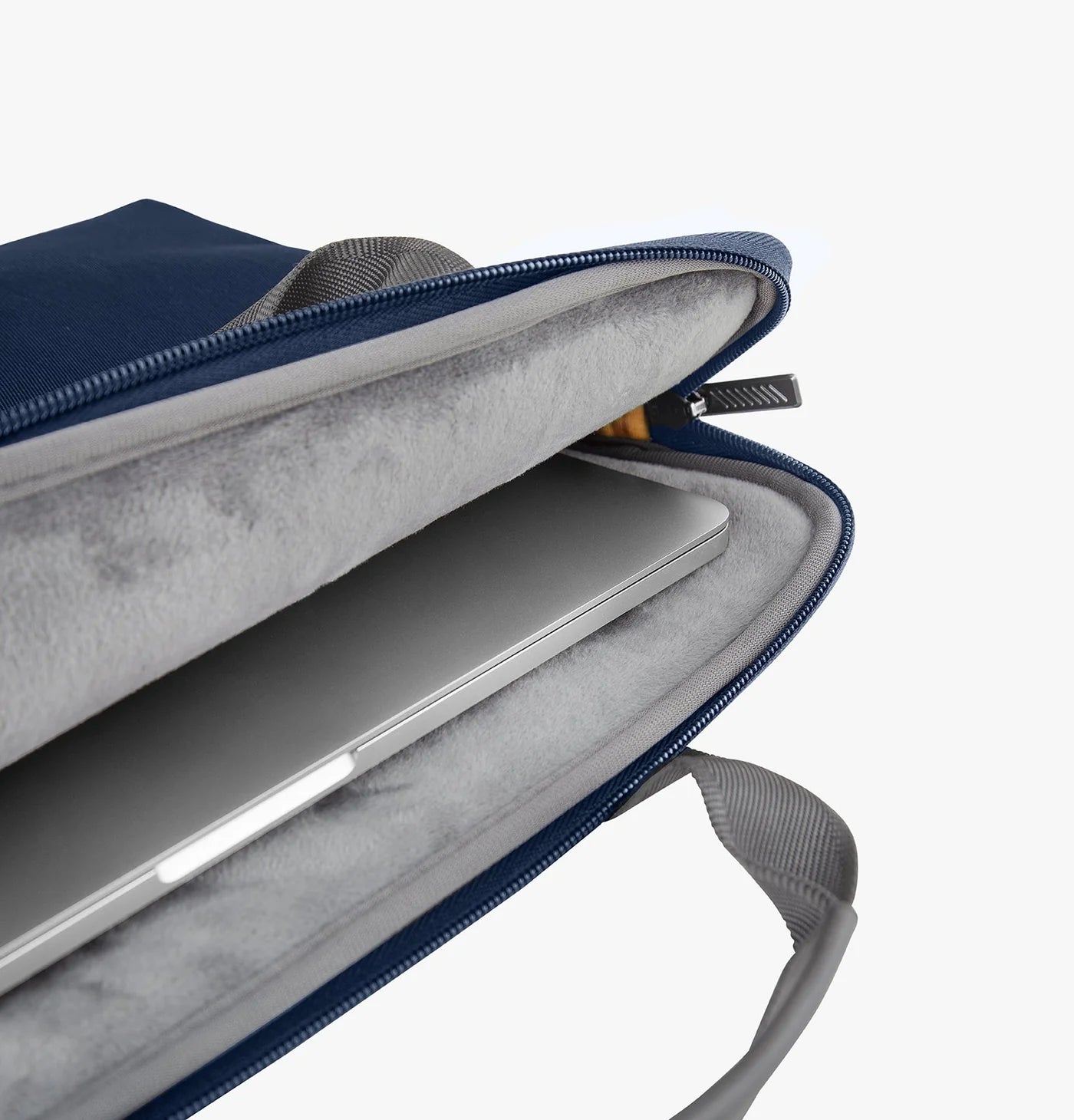 Stockholm Premium Serisi Suya Dayanıklı MacBook Çantası