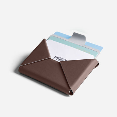 MOFT Agile Travel MagSafe Standlı Seyahat Kartlığı - Brownie