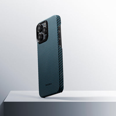 Ultra-Slim Classic Black-Blue Twill Serisi Kılıf - iPhone 15 Pro