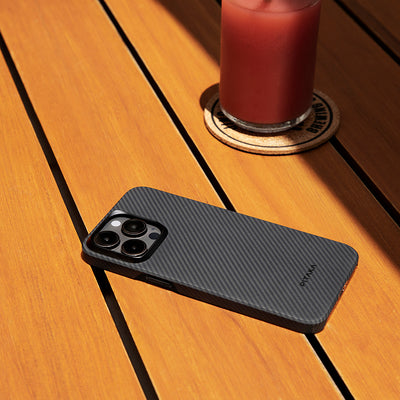 Tactile Woven 600D Classic Black-Grey Twill Serisi Kılıf - iPhone 15 Pro