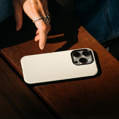 Active 2024 Leather Kılıf - iPhone 16 Pro Max