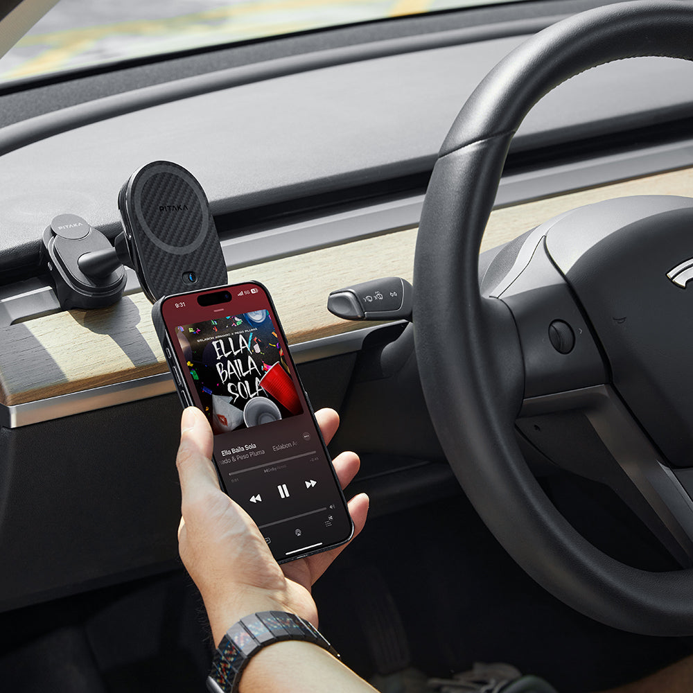 MagEZ Pro 2 Tesla Model Y / Model 3 Uyumlu Qi2 Aramid Fiber Araç Telefon Tutucu